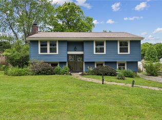 3 Deer Park Dr, Cheswick, PA 15024