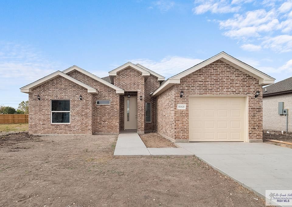 1st image of 43928 Red Valley Ave