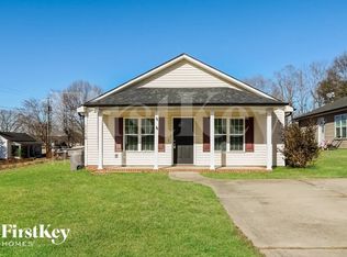 1116 S Walnut St, Kannapolis, NC 28081