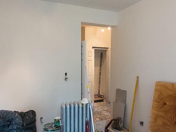 3rd image of 1087 Carroll St APT B11