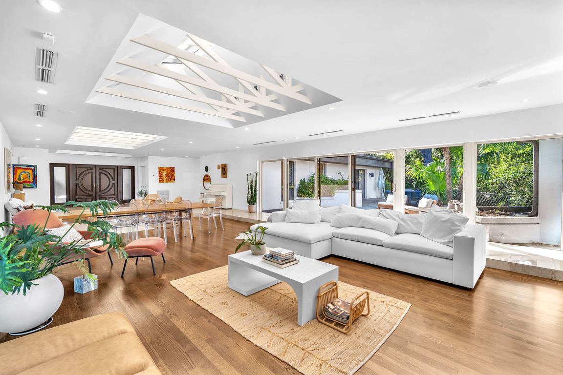 next background image