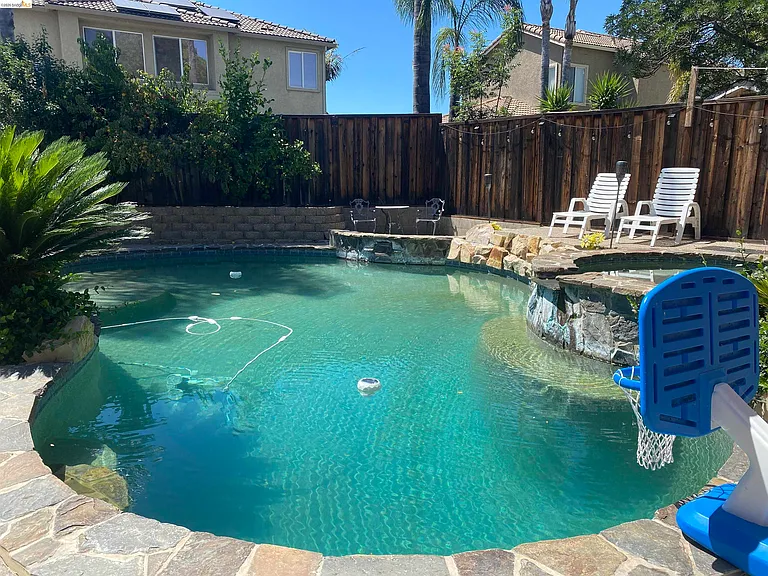 1417 Solana Dr — Photo 30