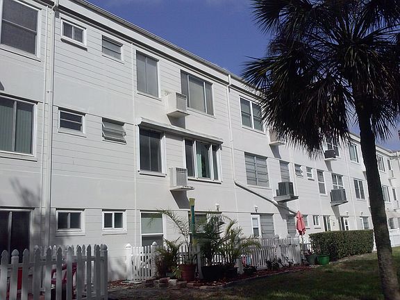 3rd image of 2362 Jamaican St APT 46