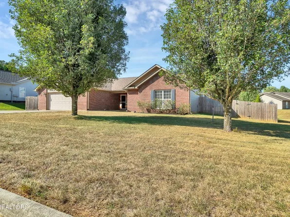 2815 June Bug Way, Maryville, TN 37803
