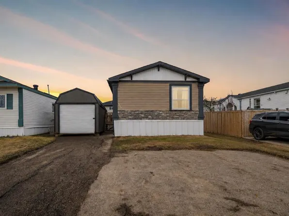 280 E Caouette Cres, Wood Buffalo, AB T9K 2H9