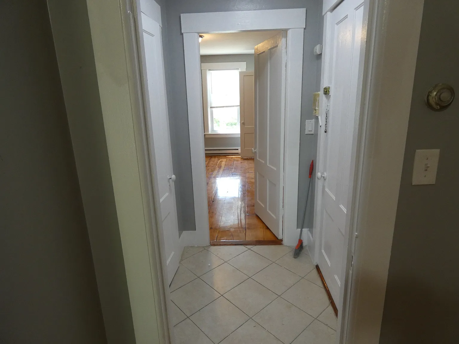 1 bed, 650 sqft, $1,300 — Photo 2