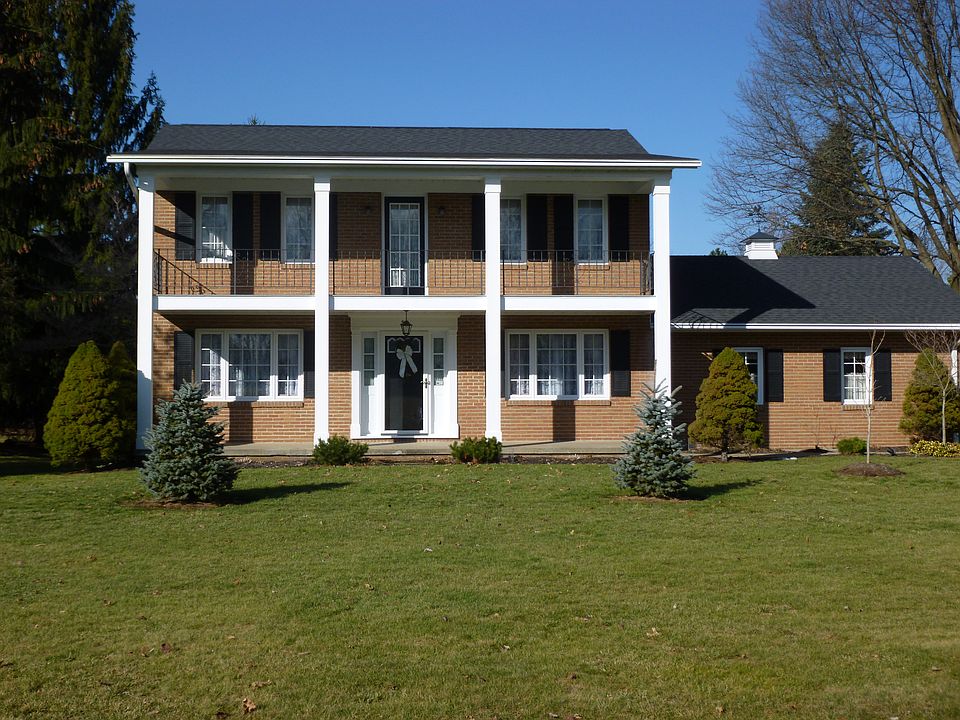 1st image of 58 Lerue St