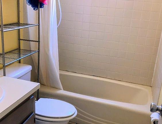 4th image of 811 Calle Saragosa APT 3