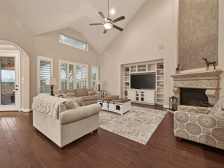 3835 Dortmund Dr — Photo 7