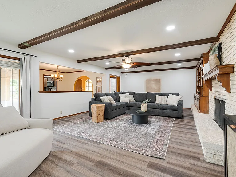 3121 Kent Dr — Photo 13