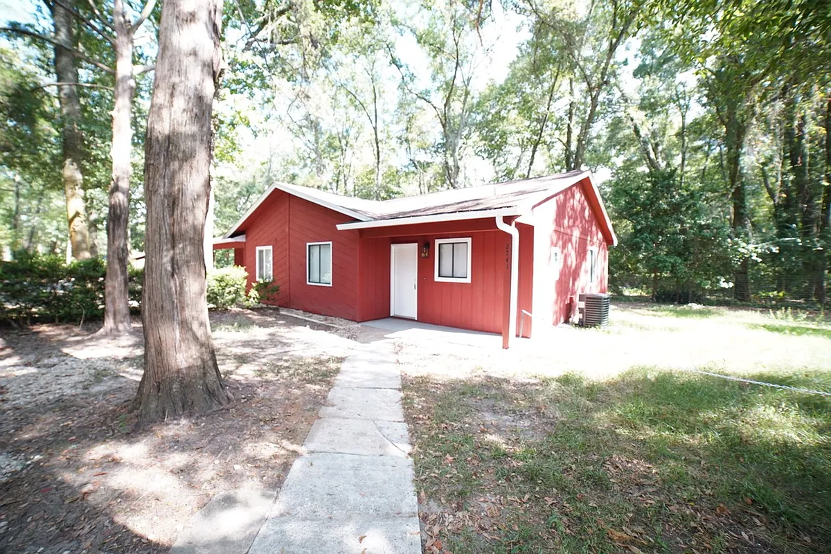 Building Photo - 2741 W Tharpe St
