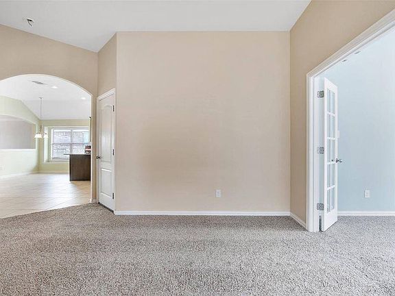 4th image of 938 Casa Grandes Dr
