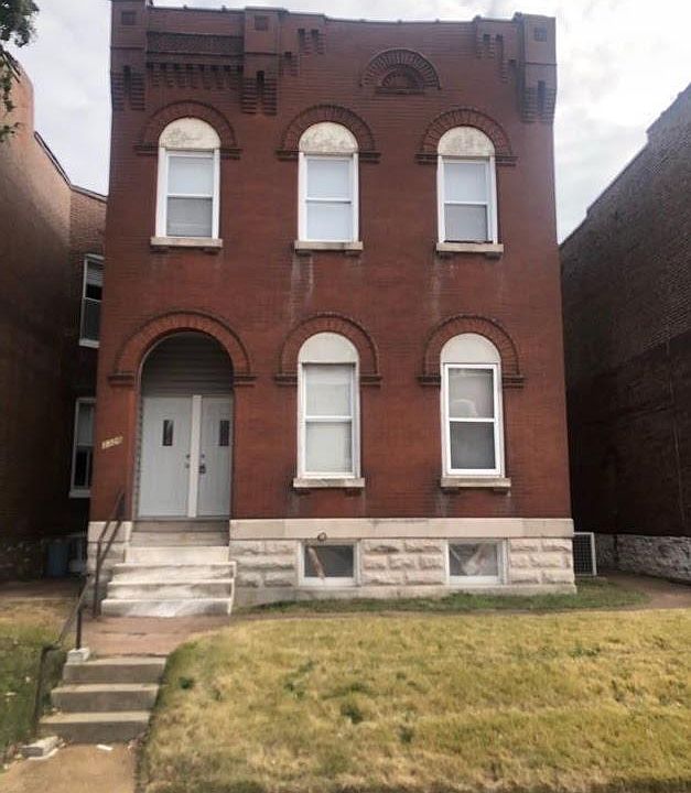 1st image of 3328 California Ave #1F