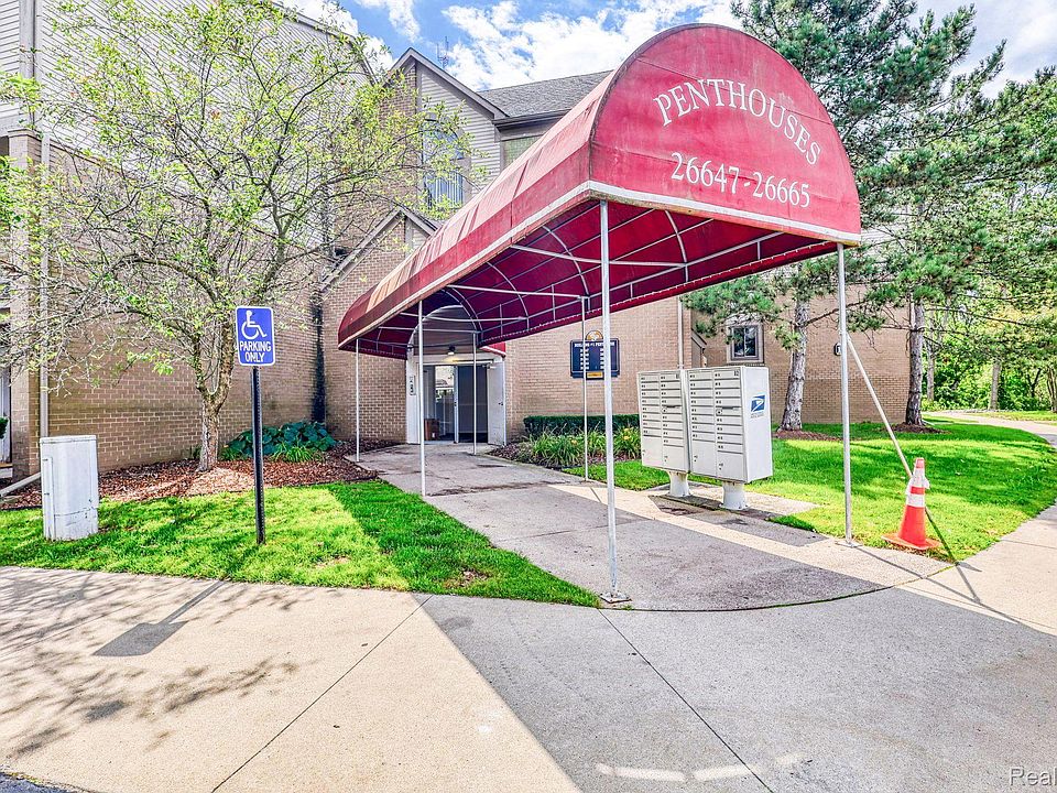 1st image of 26653 W Carnegie Park Dr