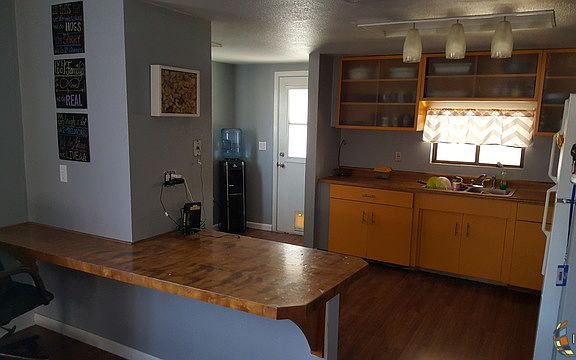 3rd image of 324 W 8th St