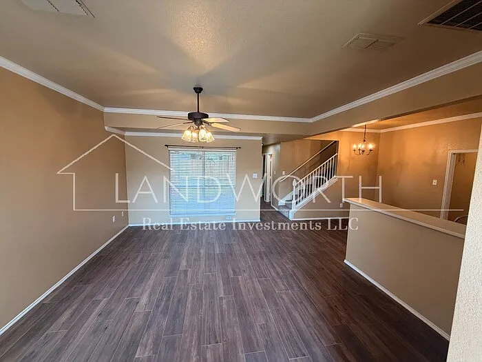 241 Rentz Place Cir — Photo 4