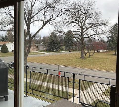 3rd image of 2501 W Country Club Dr #G