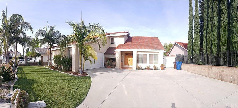 1st image of 2628 Garona Dr