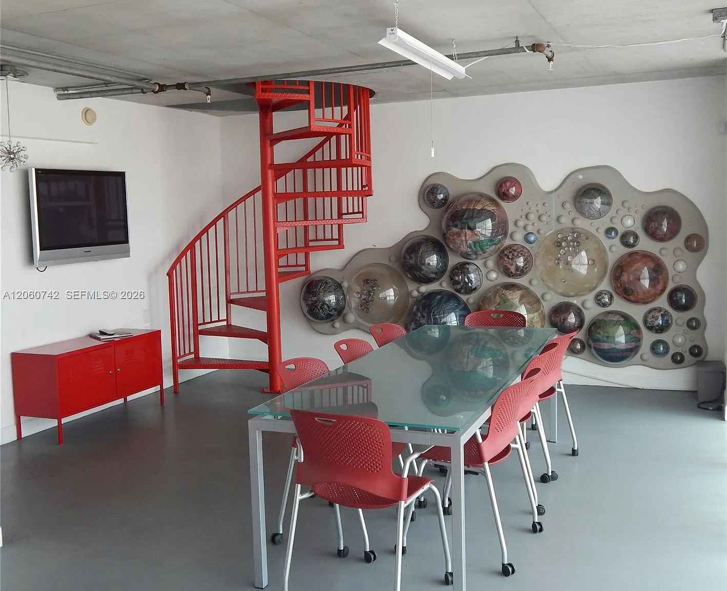 Lofts At Hollywood Statio — Photo 3