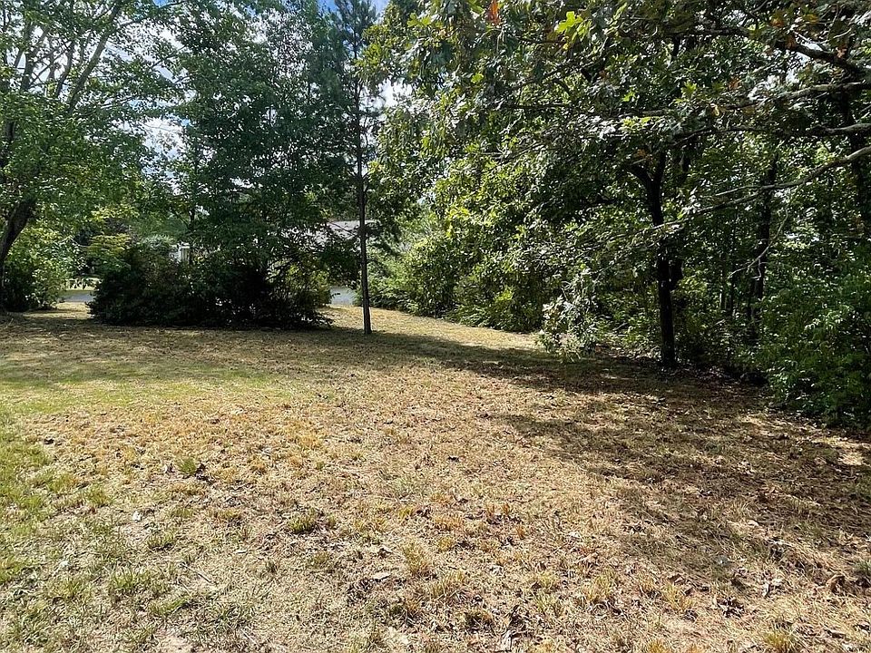 2nd image of 8905 Villa Rica Cir