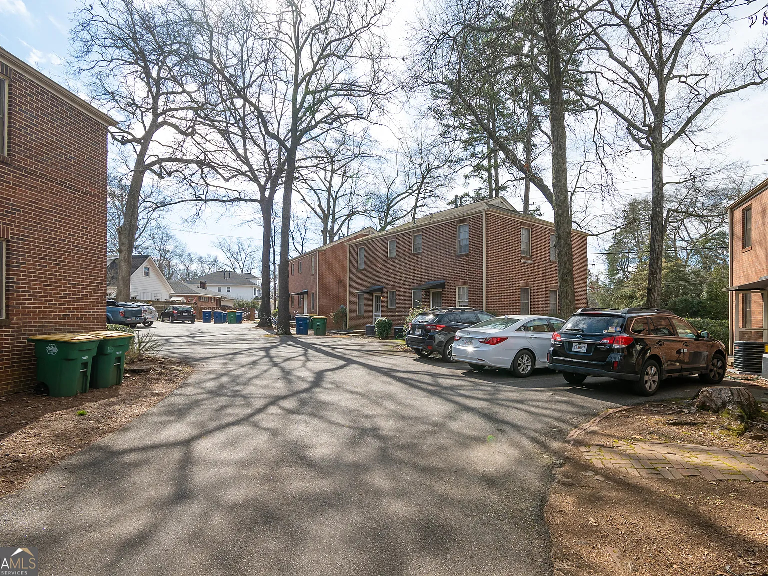 2 bed, 1.0 bath, 988 sqft, $1,750 — Photo 4