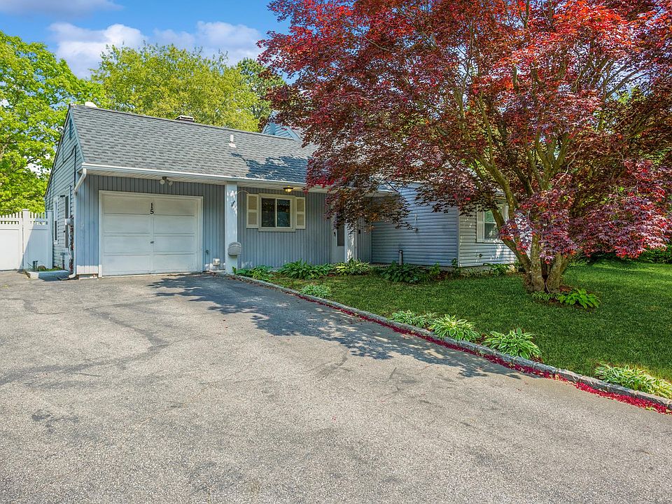 15 S Village Dr, Bellport, NY 11713 Zillow