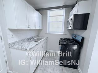 9 Bentley Ave #17B, Jersey City, NJ