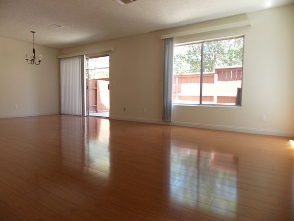 4th image of 1116 Cleghorn Dr Unit D