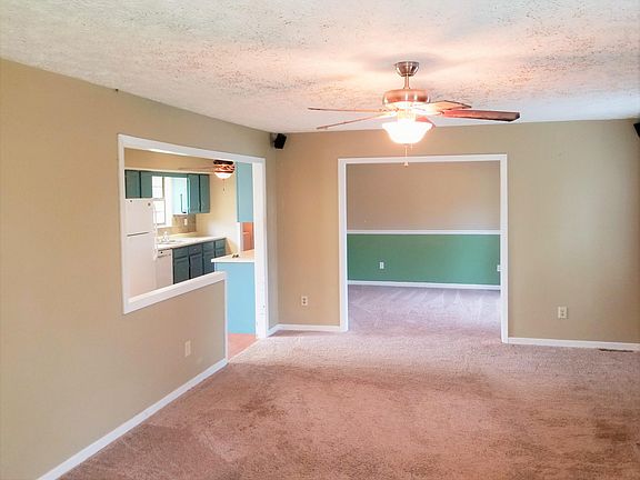 2nd image of 2410 Southview Dr