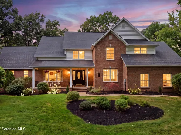 104 Skyline Dr N, Clarks Summit, PA 18411