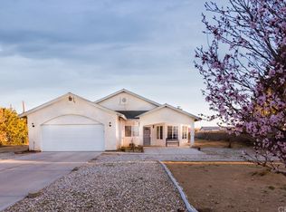 21209 Multnomah Rd, Apple Valley, CA 92308