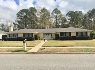 1271 Spring Valley Dr E, Mobile, AL 36693