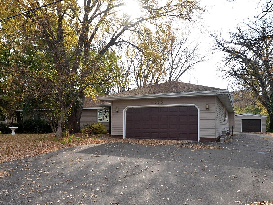 1st image of 740 County Road D E