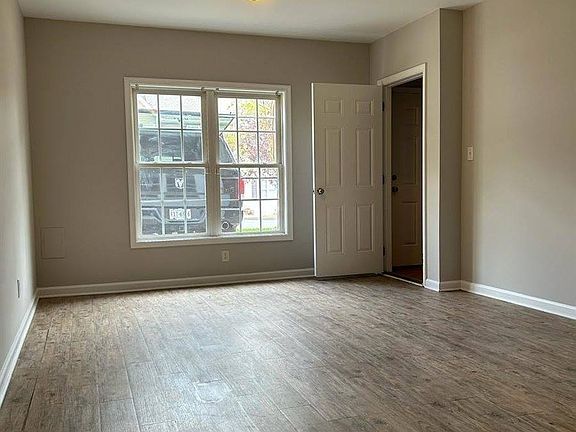 2nd image of 1810 Broadway St Lot 11