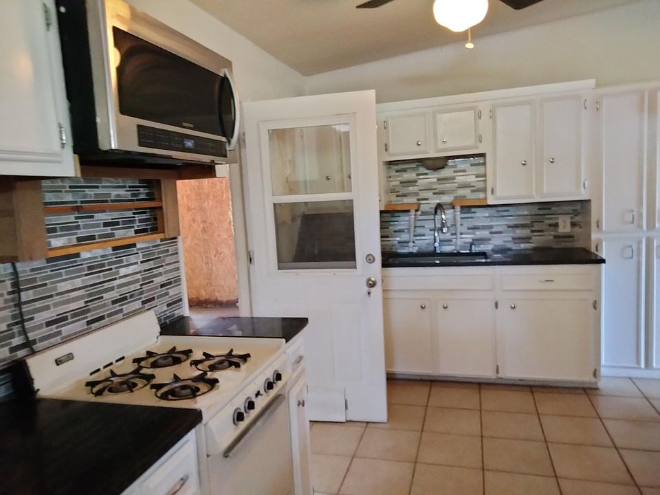 724 Santa Anita Dr, Kingsville, TX 78363 Zillow