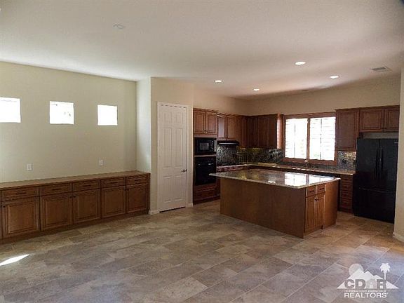 3rd image of 67491 S Chimayo Dr