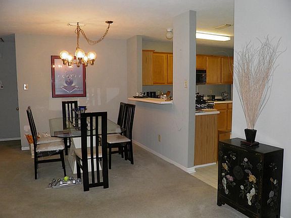Formal dining off kitchen & family room