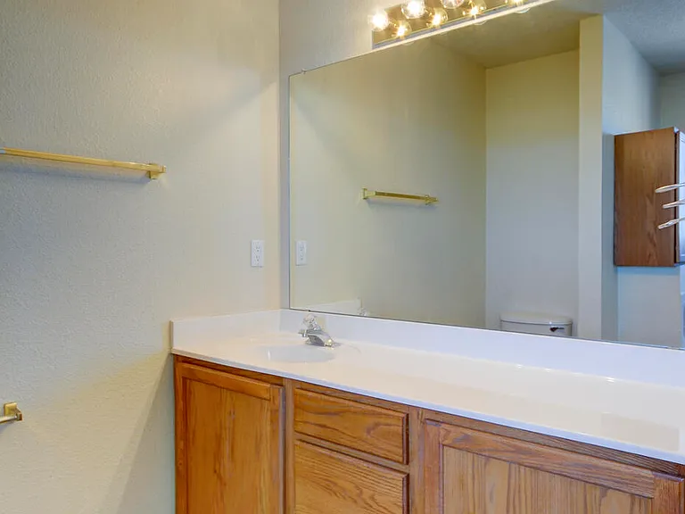 7209 Boxwood Ave NE — Photo 16