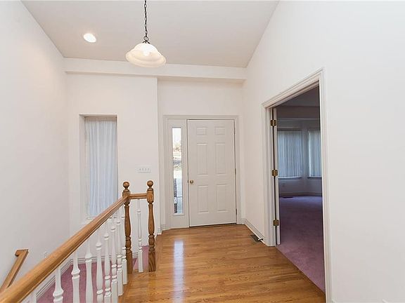 3rd image of 5 Cambria Pl