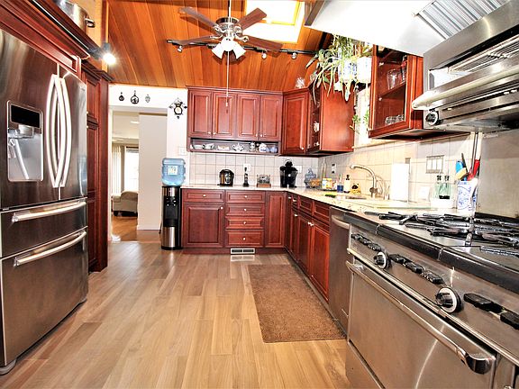 5th image of 8 Lawrence St