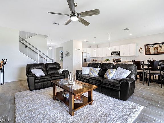 3rd image of 13833 Pine Lodge Ln