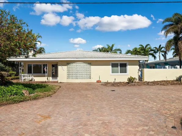 10244 Tarpon Dr, Treasure Island, FL 33706