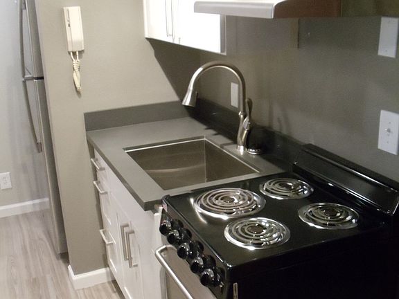 5th image of 611 & 615 12th Ave E #5-102