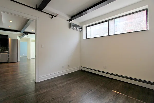 Rented by Julien Aractingi, LREB | media 16