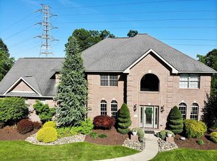 111 Trenton Cir, Mc Murray, PA