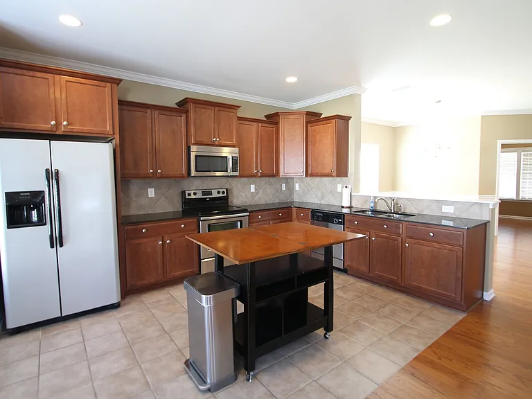 1112 Jasmine Dr — Photo 8