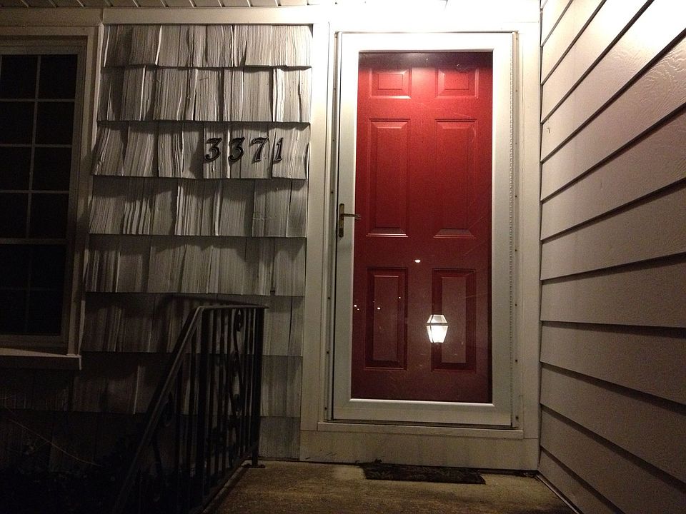 2nd image of 3371 Pendleton St