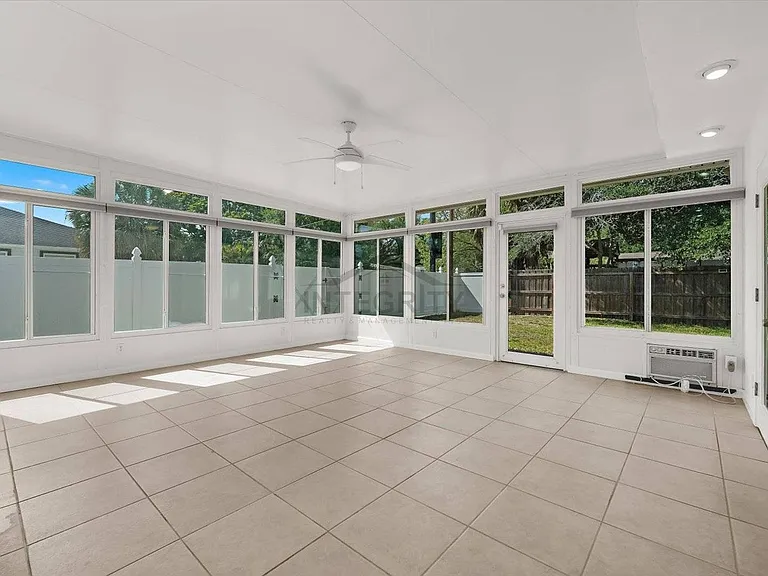 3315 W Beaumont St — Photo 31