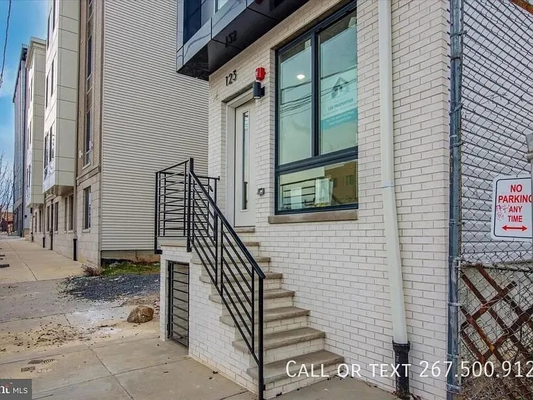 1230 N Marshall St #3R — Photo 13