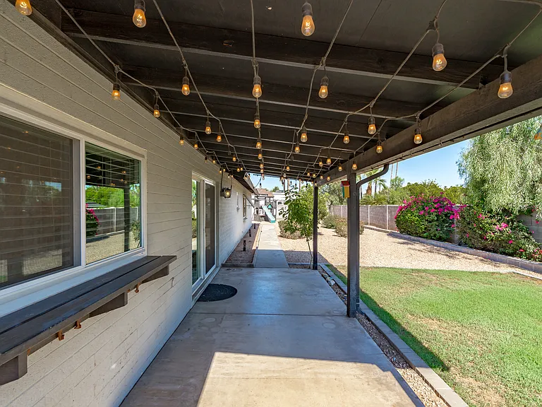 4909 E Corrine Dr — Photo 38